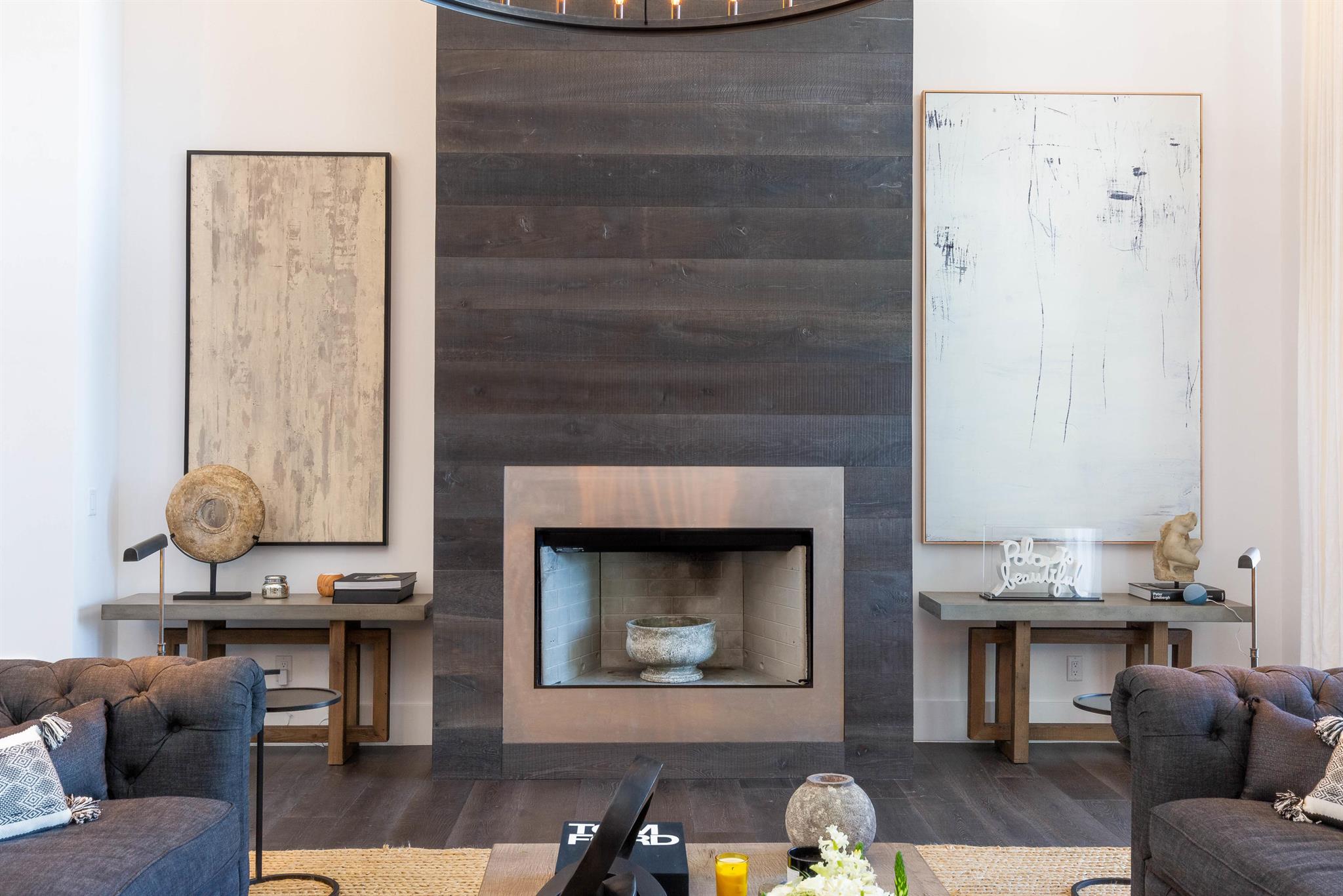 OAK TREE EST - Residential