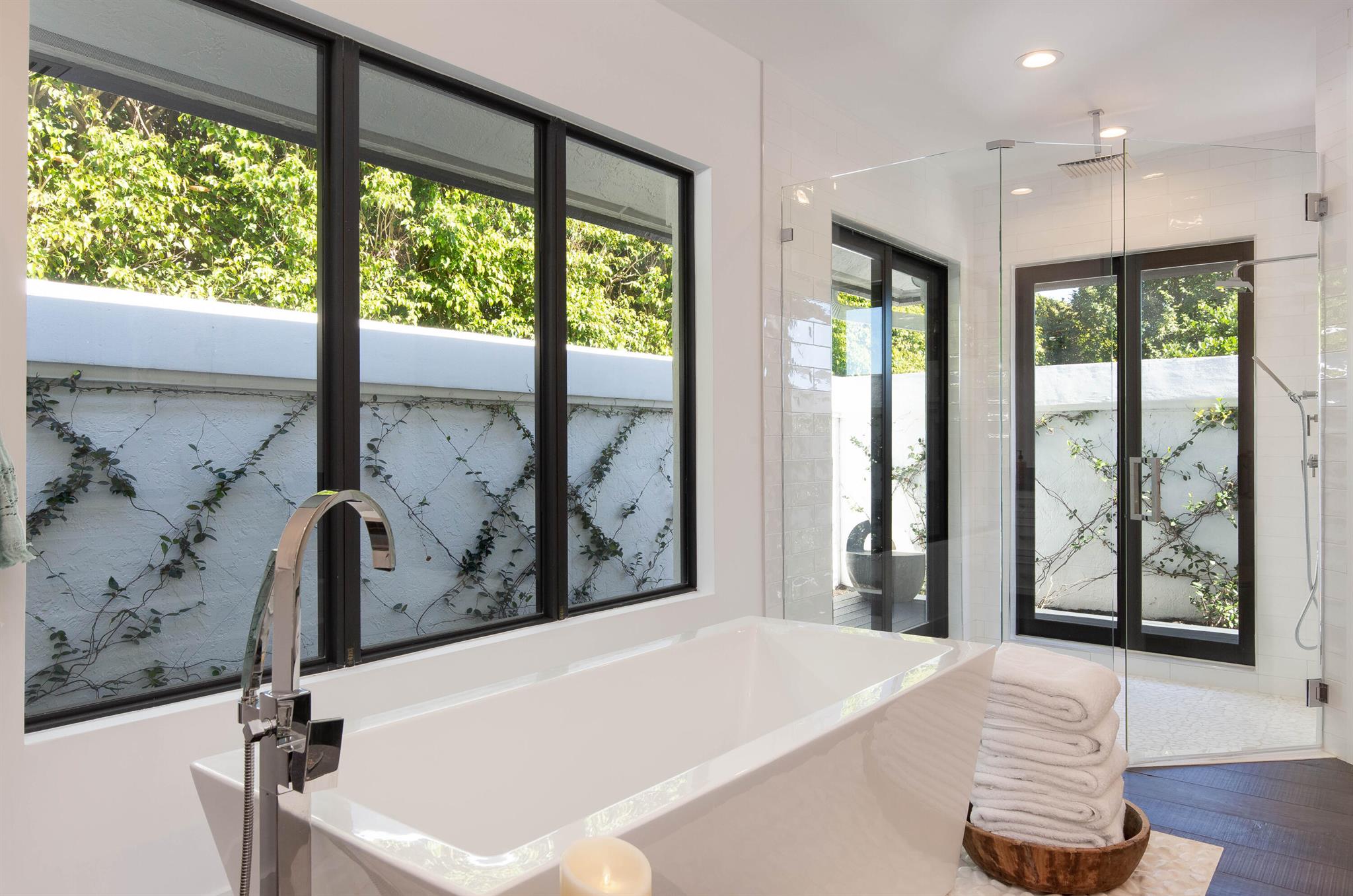 OAK TREE EST - Residential