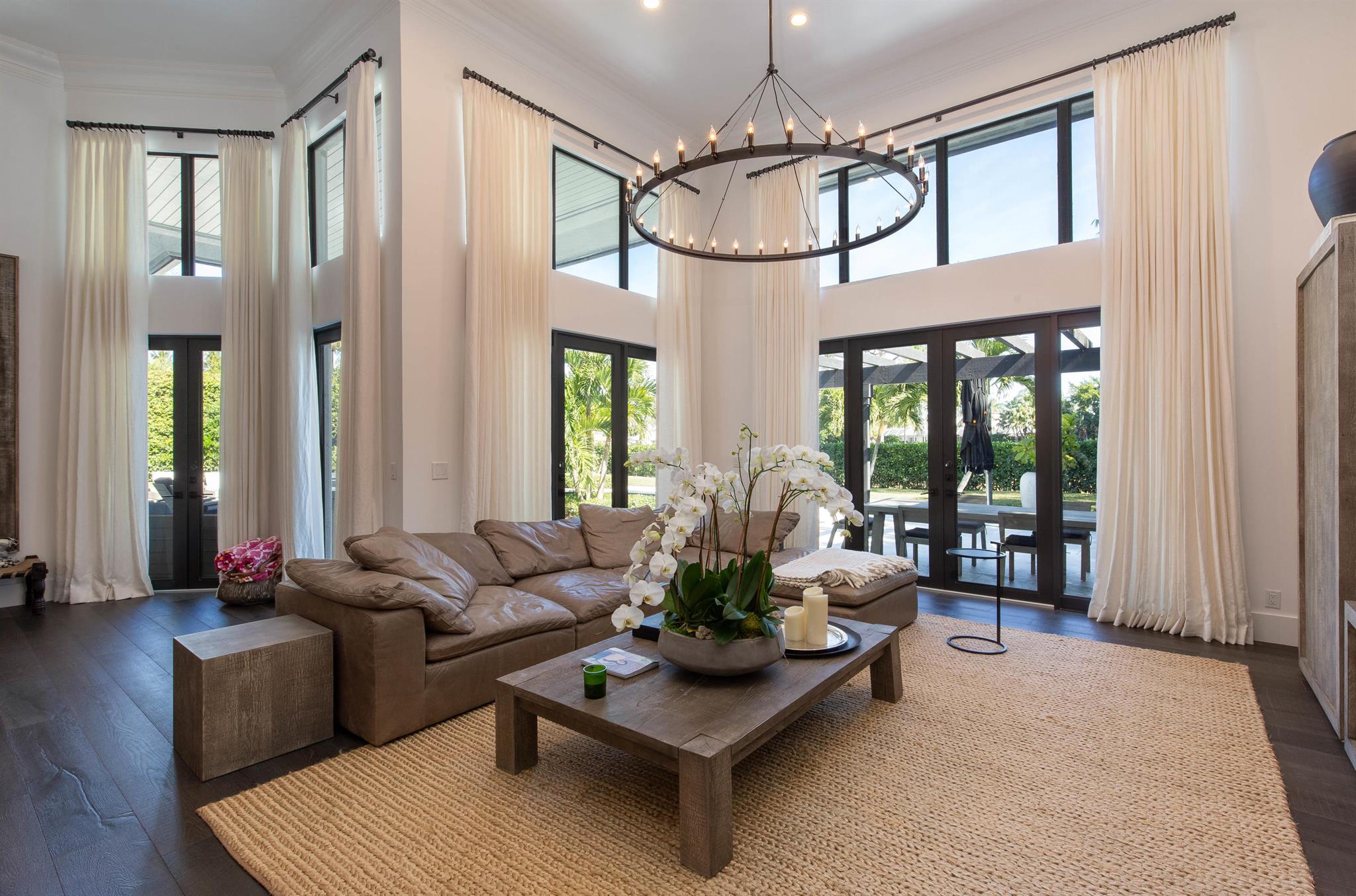 OAK TREE EST - Residential