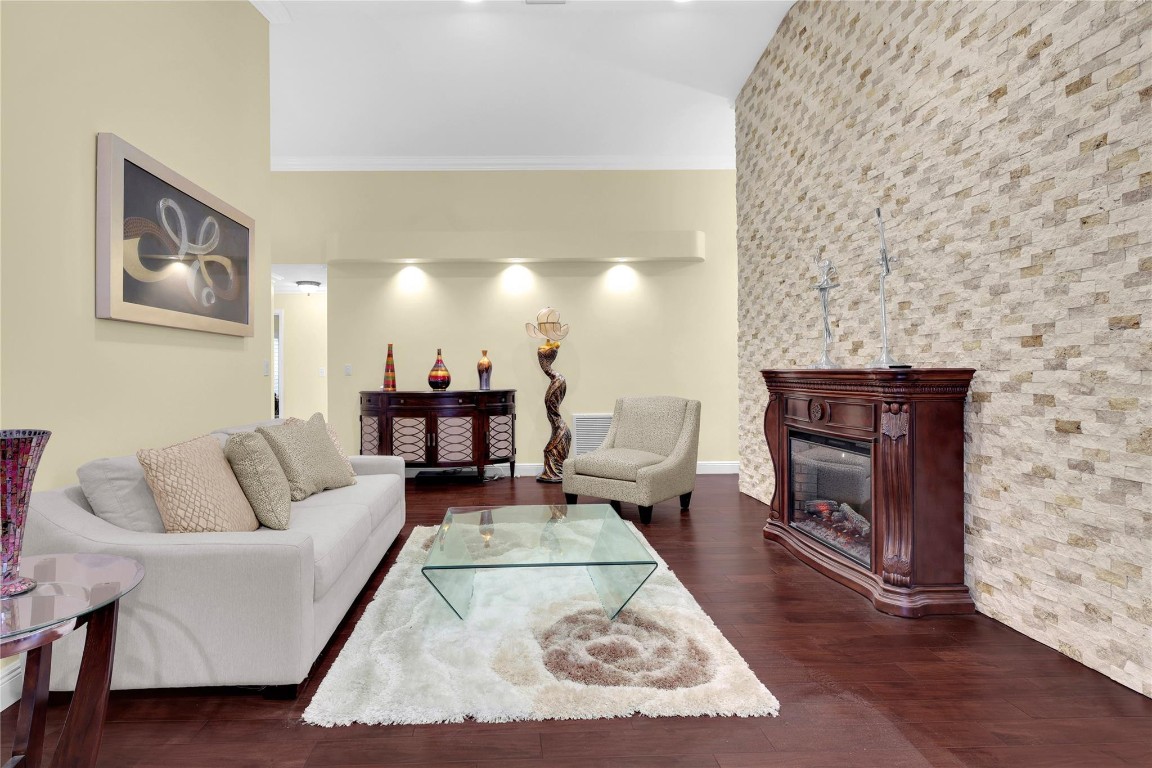 Minto Plantation-1 135-35 - Residential