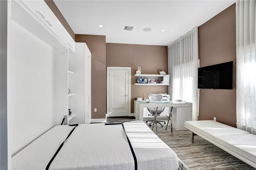 HARBOR BEACH - Residential