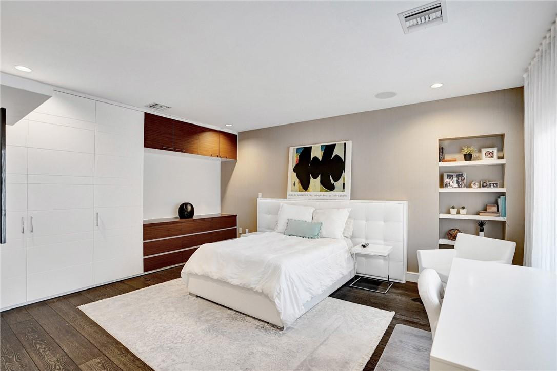 HARBOR BEACH - Residential