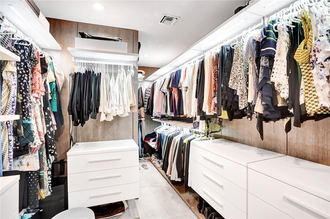 HARBOR BEACH - Residential