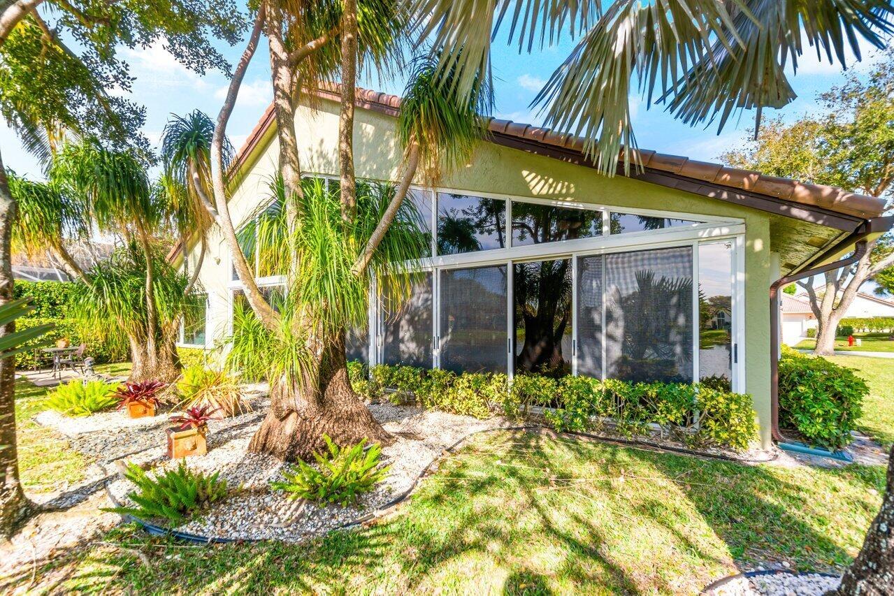 LAKERIDGE GREENS AT PIPERS GLEN - Residential