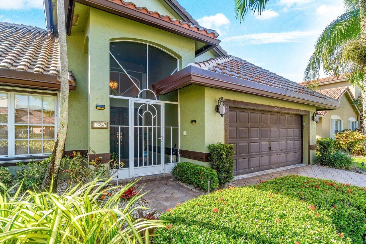 LAKERIDGE GREENS AT PIPERS GLEN - Residential