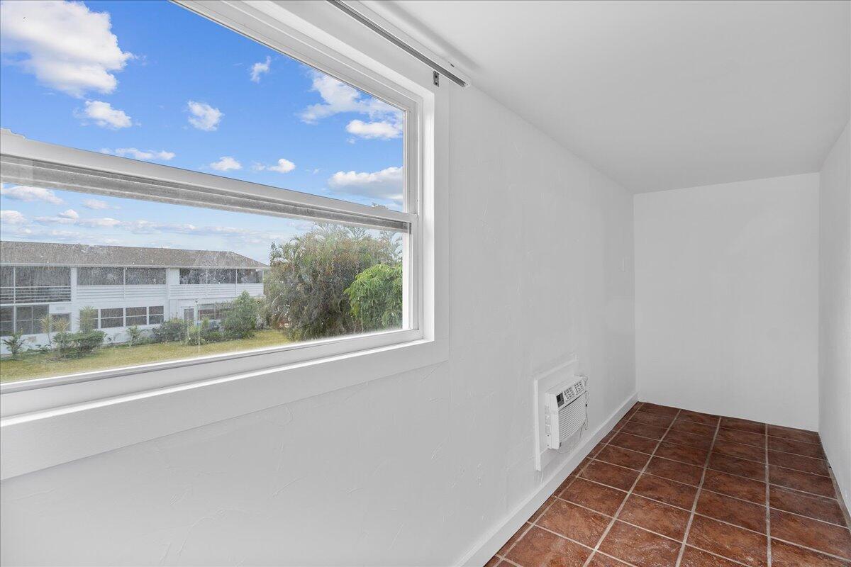 SHEFFIELD CONDOS A TO Q - Residential