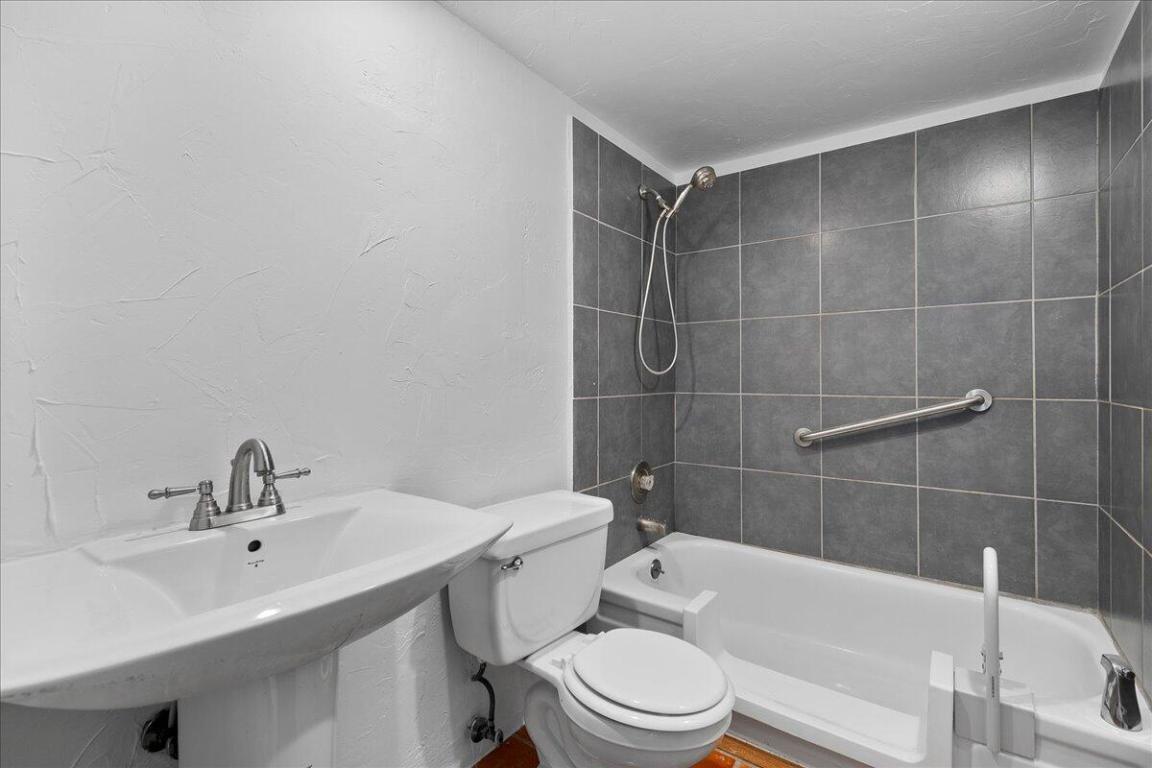 SHEFFIELD CONDOS A TO Q - Residential