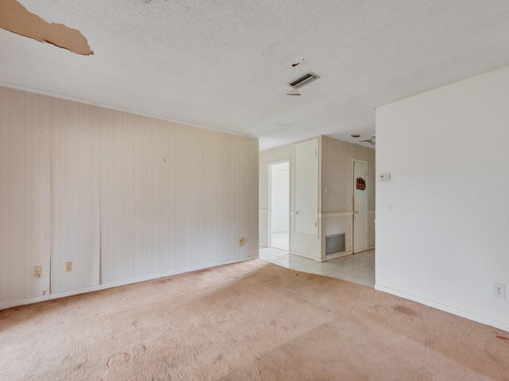 KINGS GRANT UNIT 2 - Residential