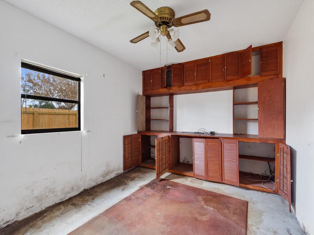 KINGS GRANT UNIT 2 - Residential