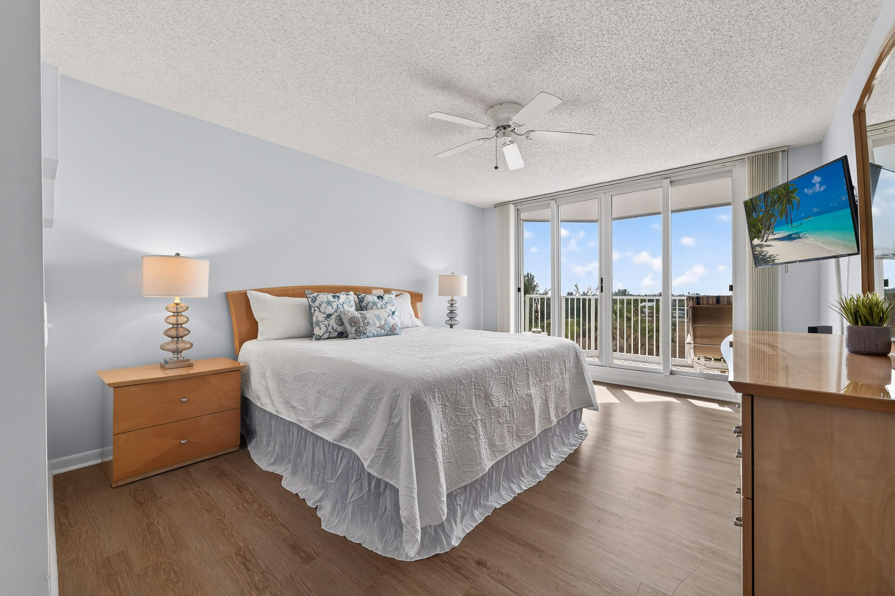 AQUANIQUE OCEAN CLUB, A CONDOMINIUM - Residential