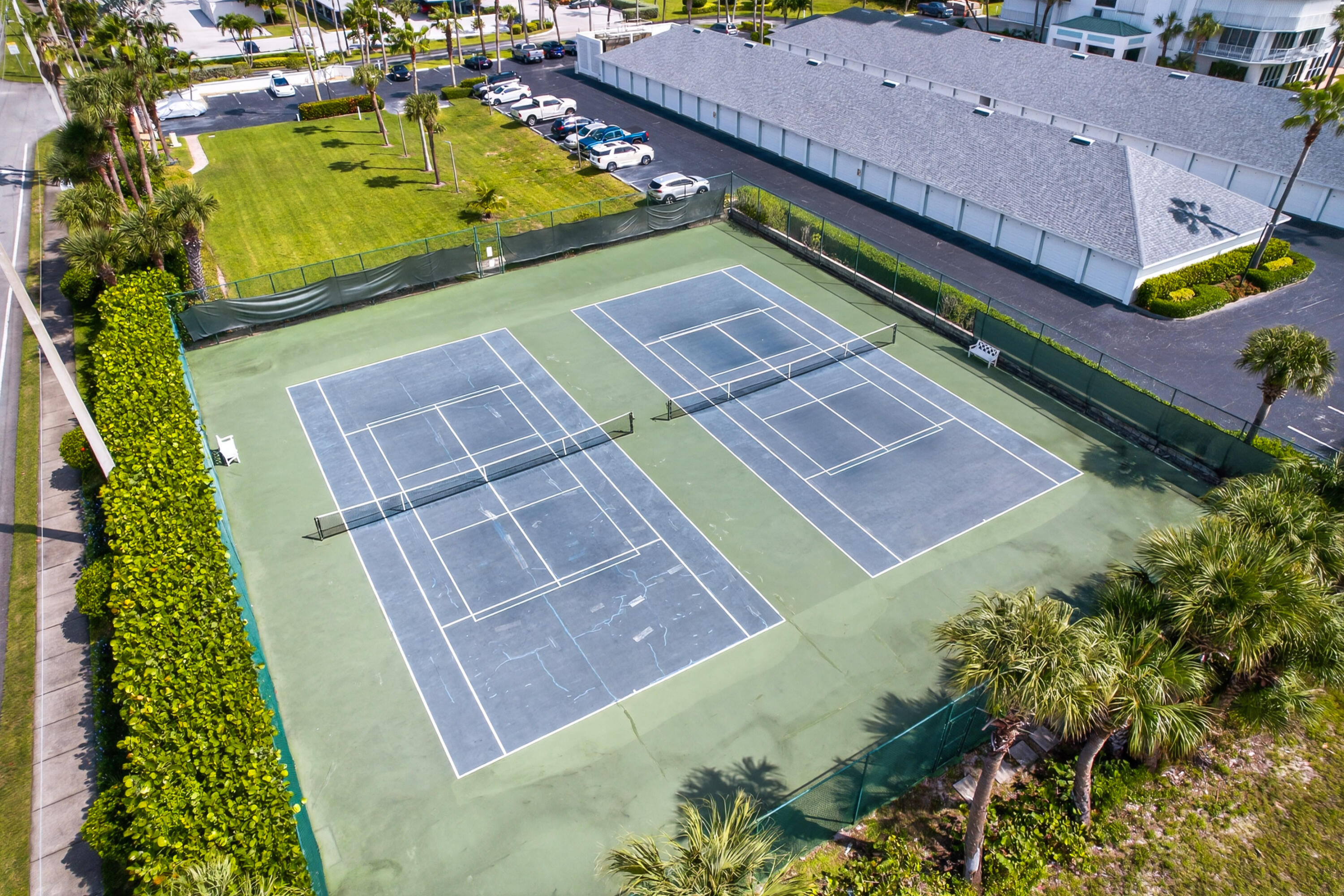 AQUANIQUE OCEAN CLUB, A CONDOMINIUM - Residential