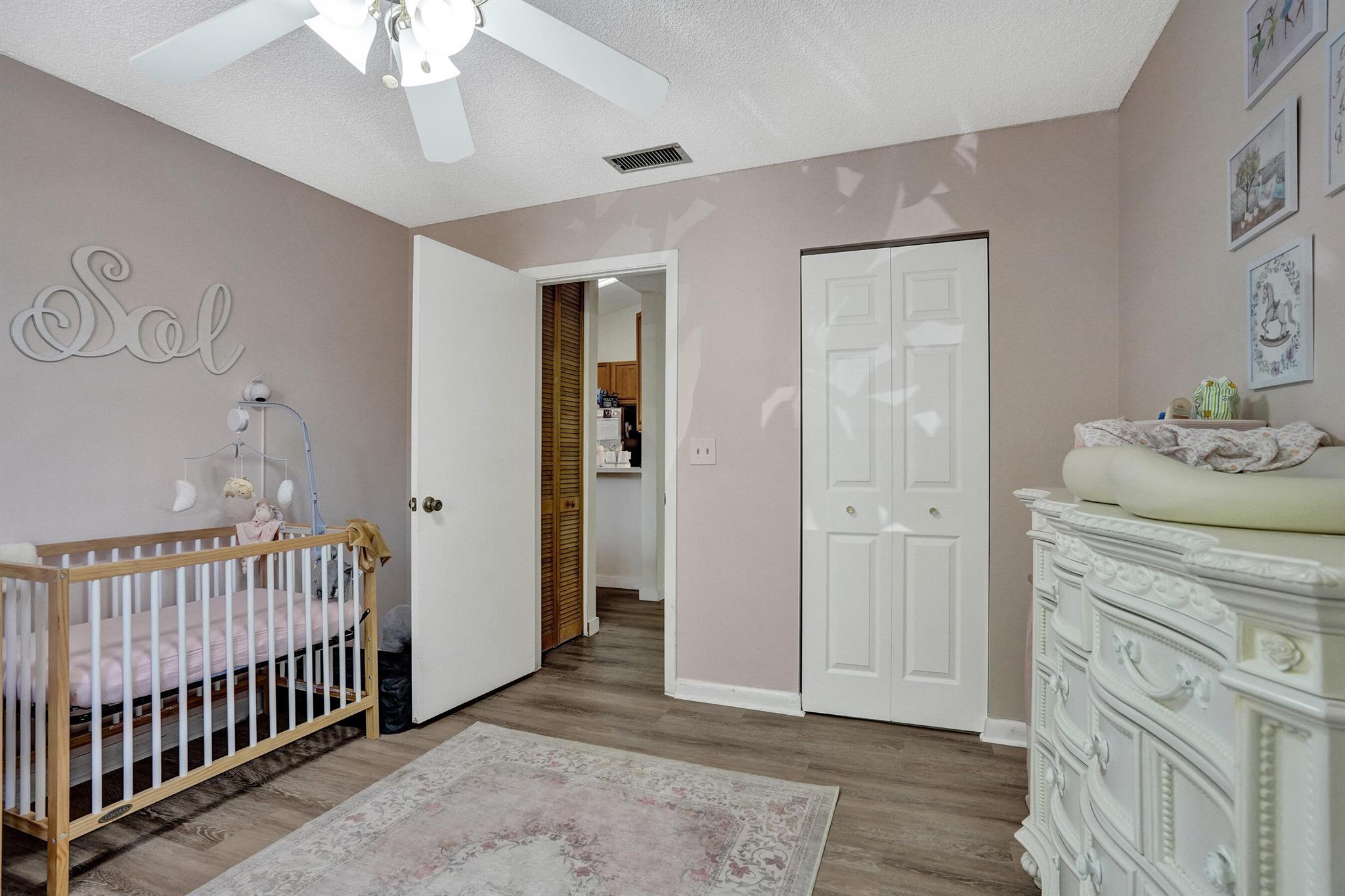 SPRINGDALE HOMES - Residential