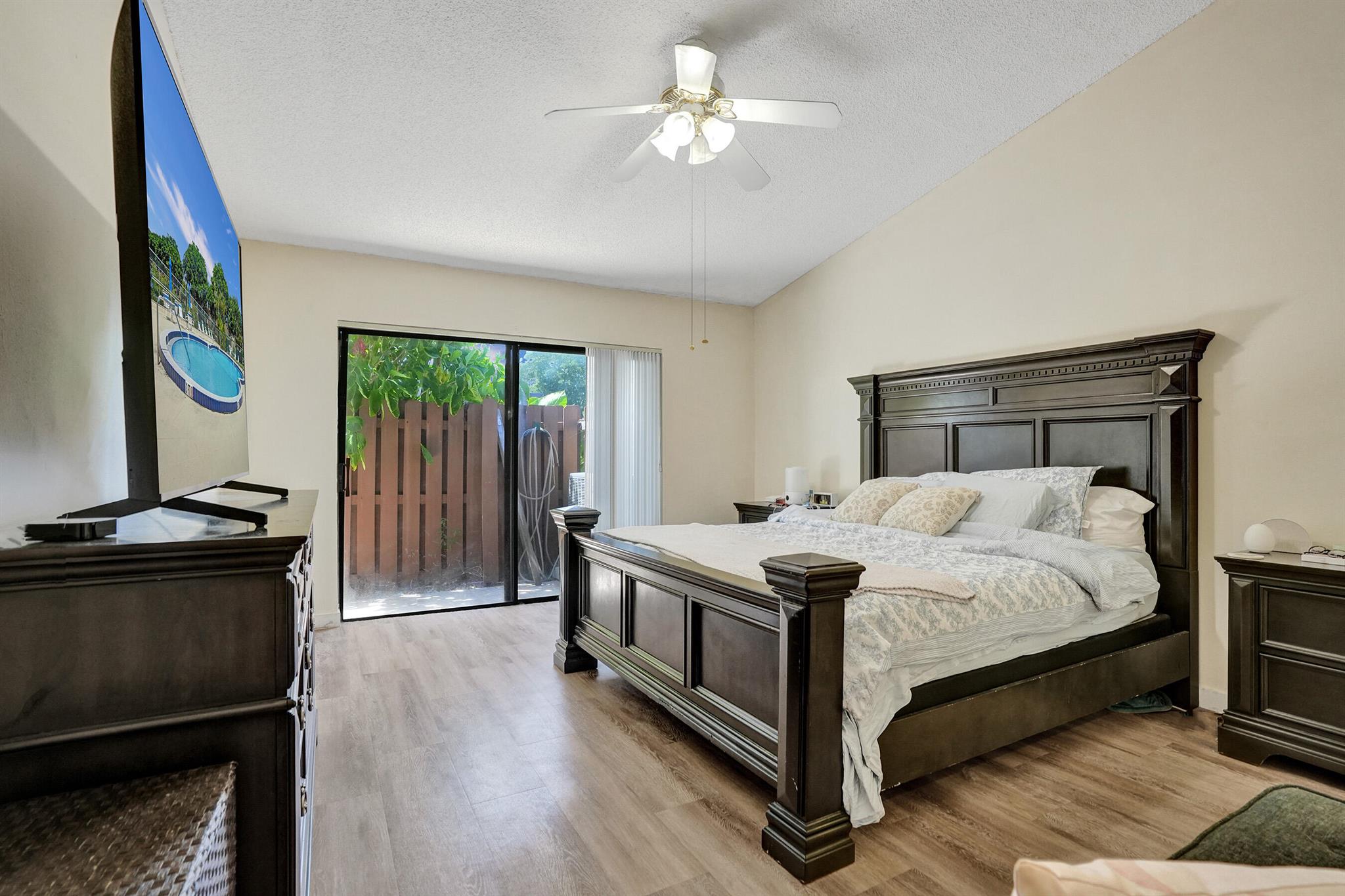 SPRINGDALE HOMES - Residential