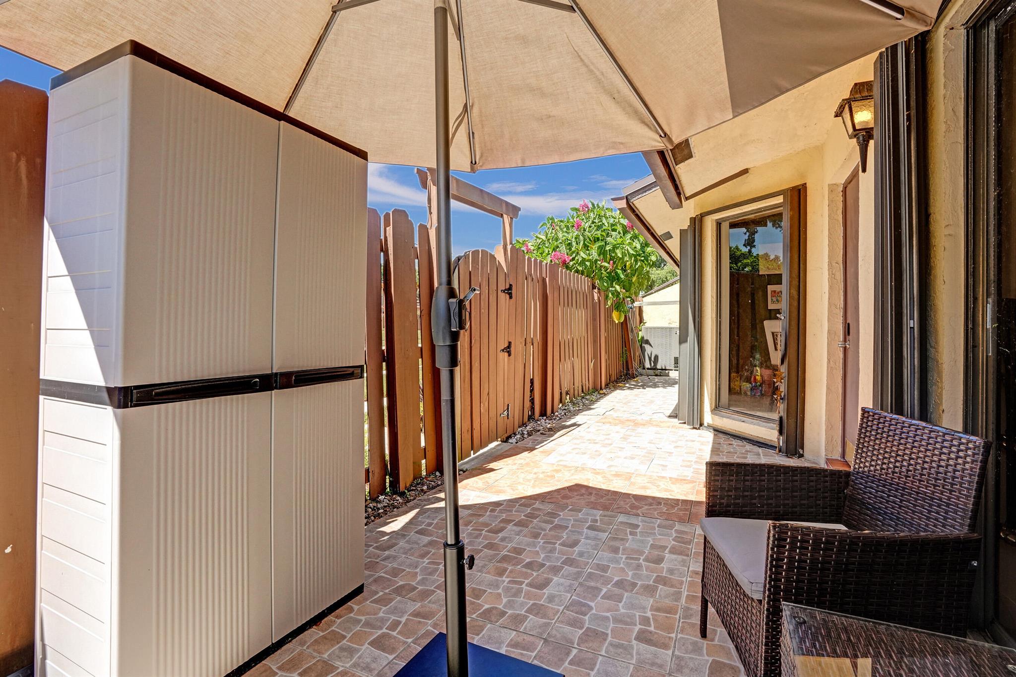 SPRINGDALE HOMES - Residential