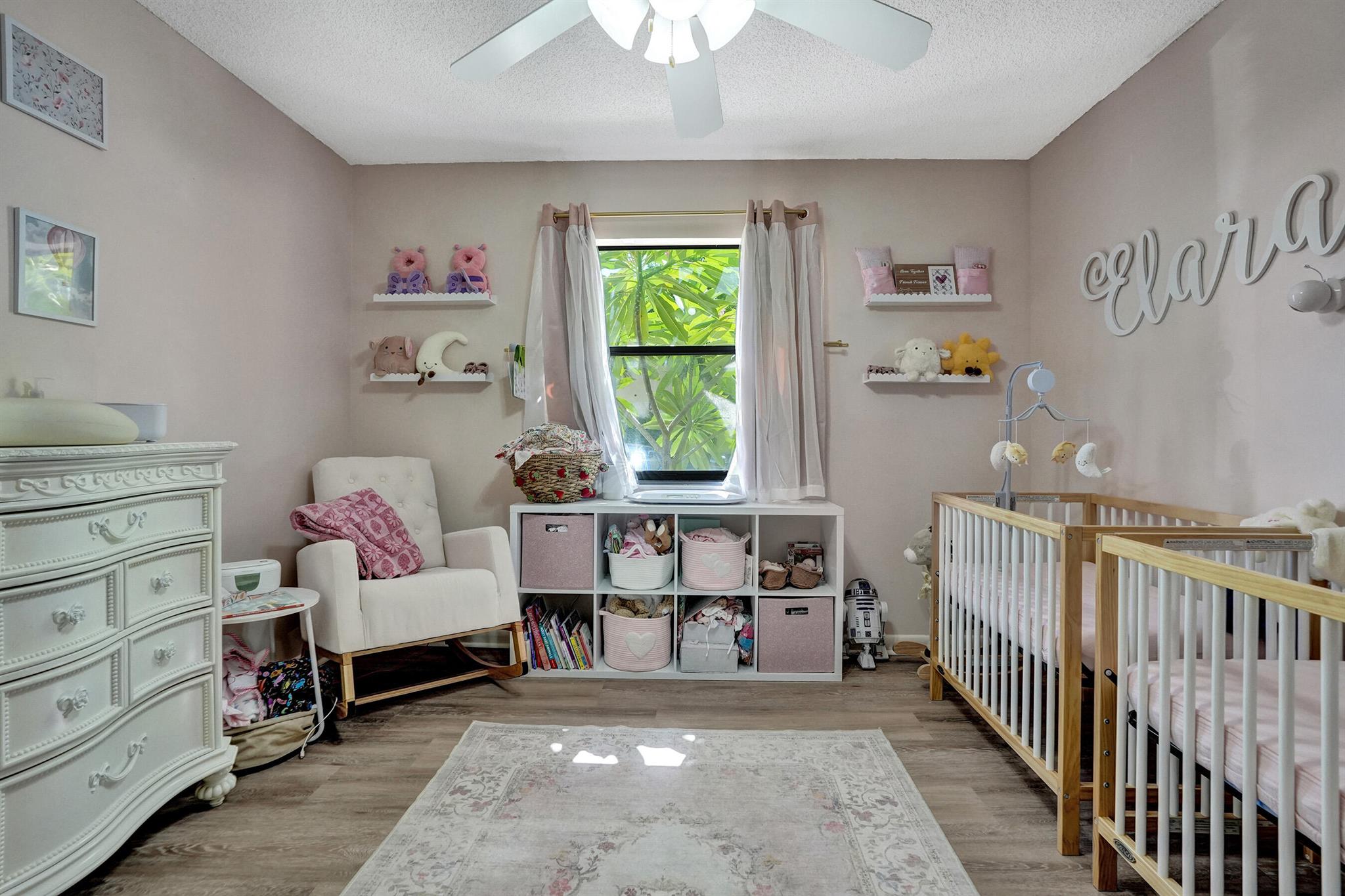 SPRINGDALE HOMES - Residential