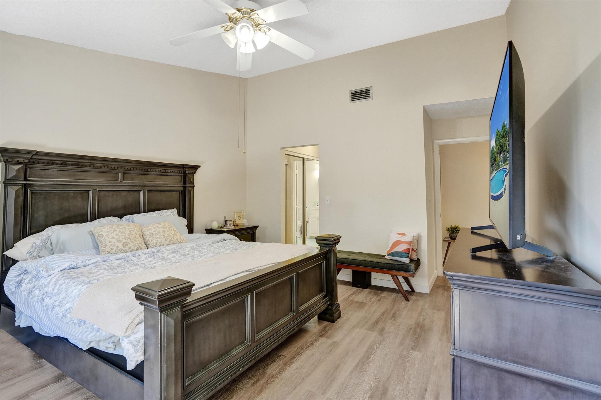 SPRINGDALE HOMES - Residential