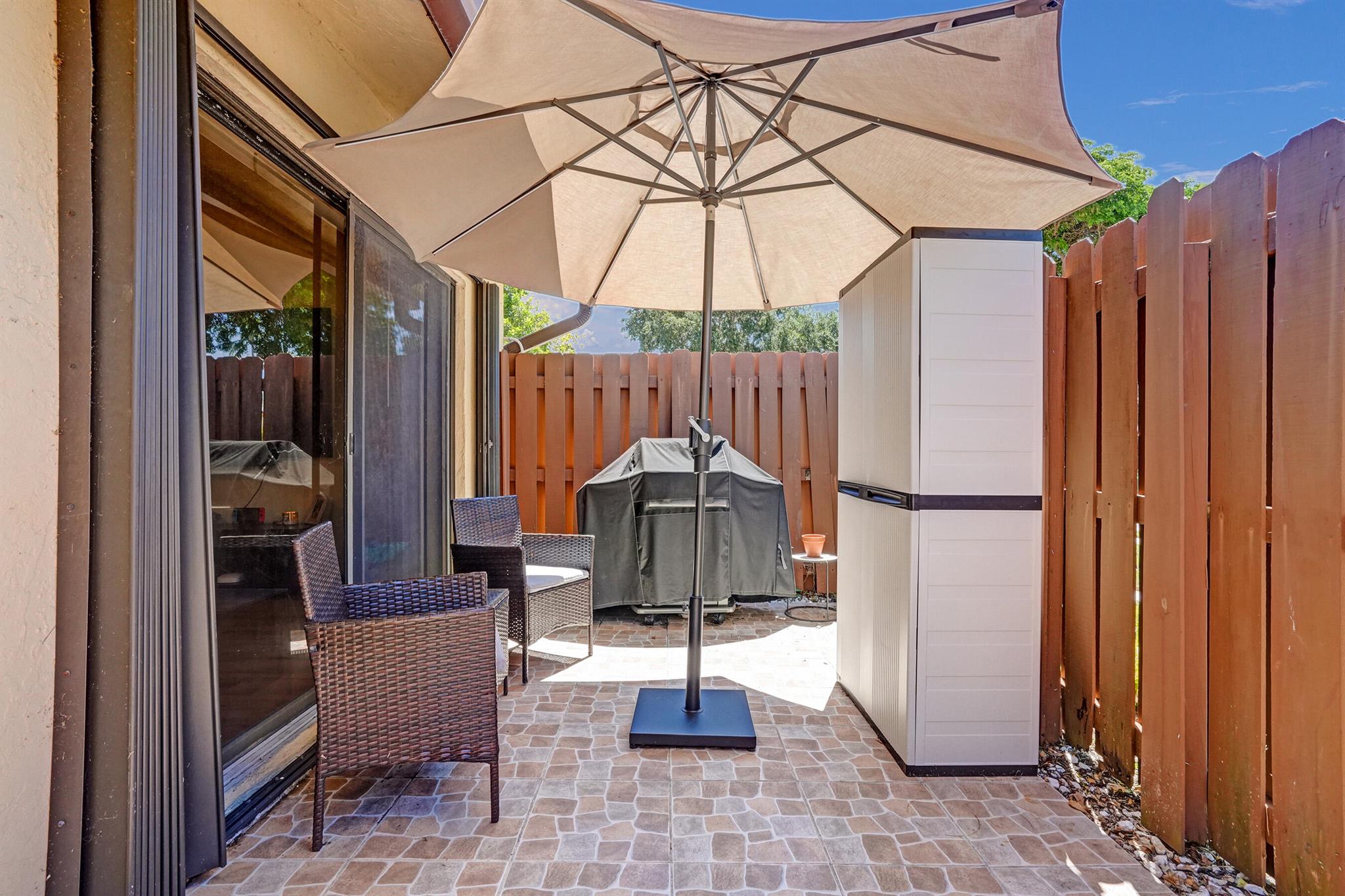 SPRINGDALE HOMES - Residential