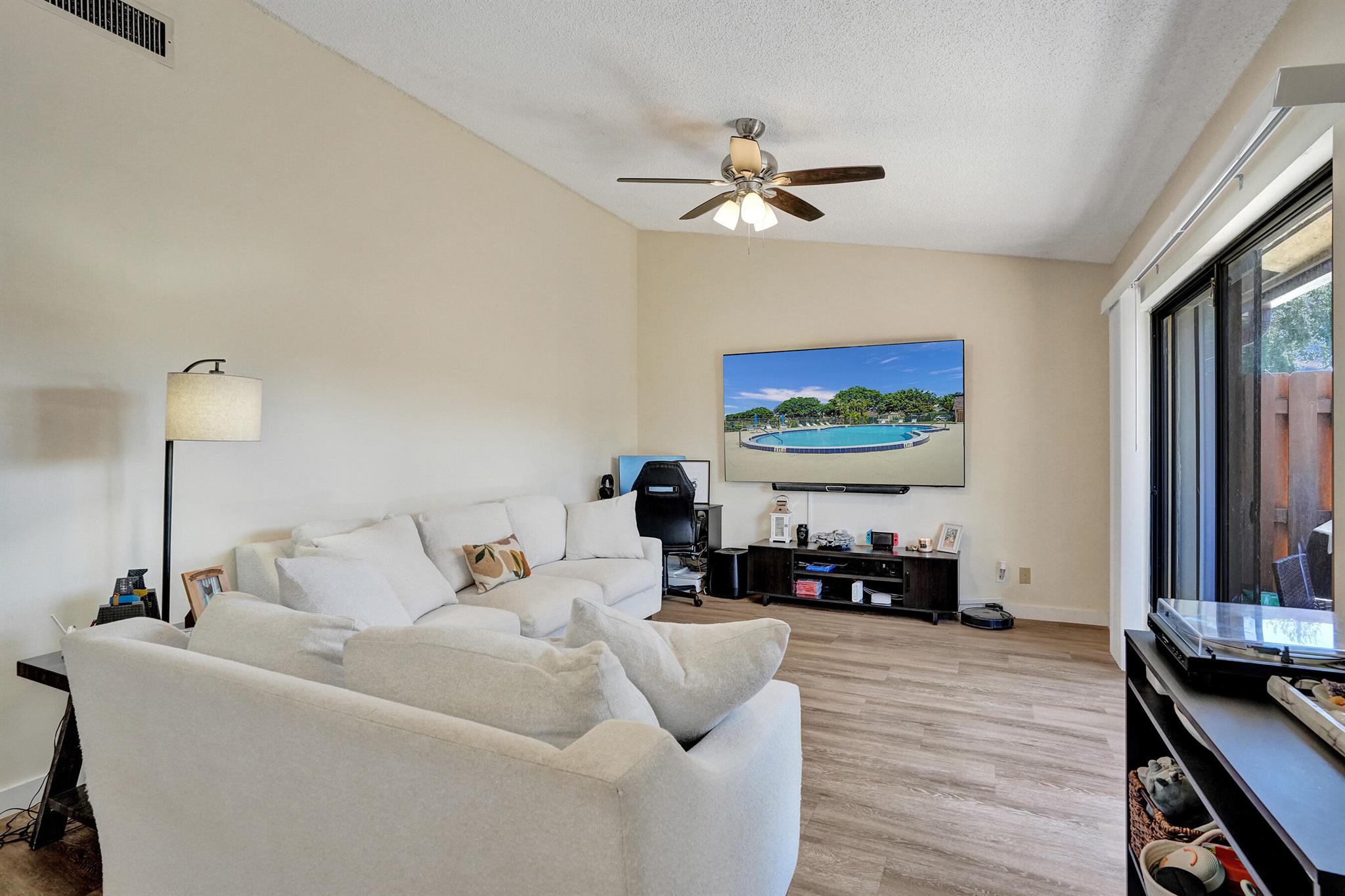 SPRINGDALE HOMES - Residential