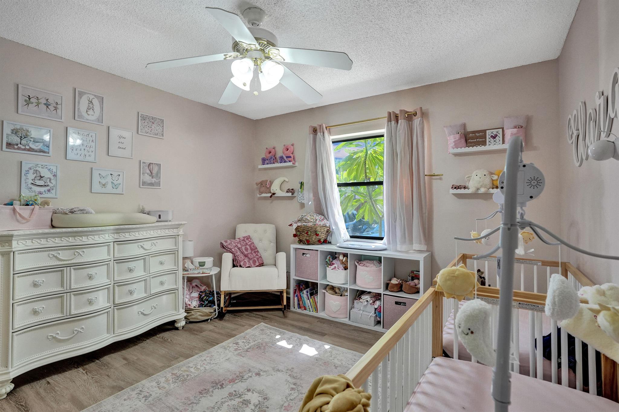 SPRINGDALE HOMES - Residential