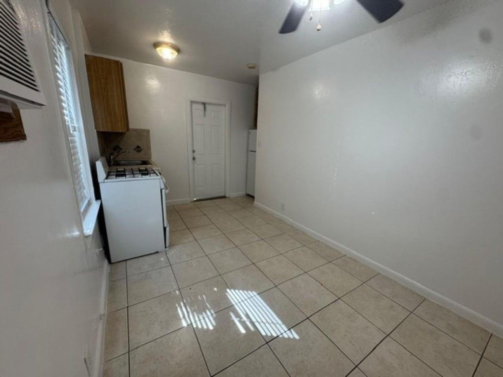 Photo of 1822 Dixieanna Street #14, Hollywood, FL 33020 (MLS # F10546043)