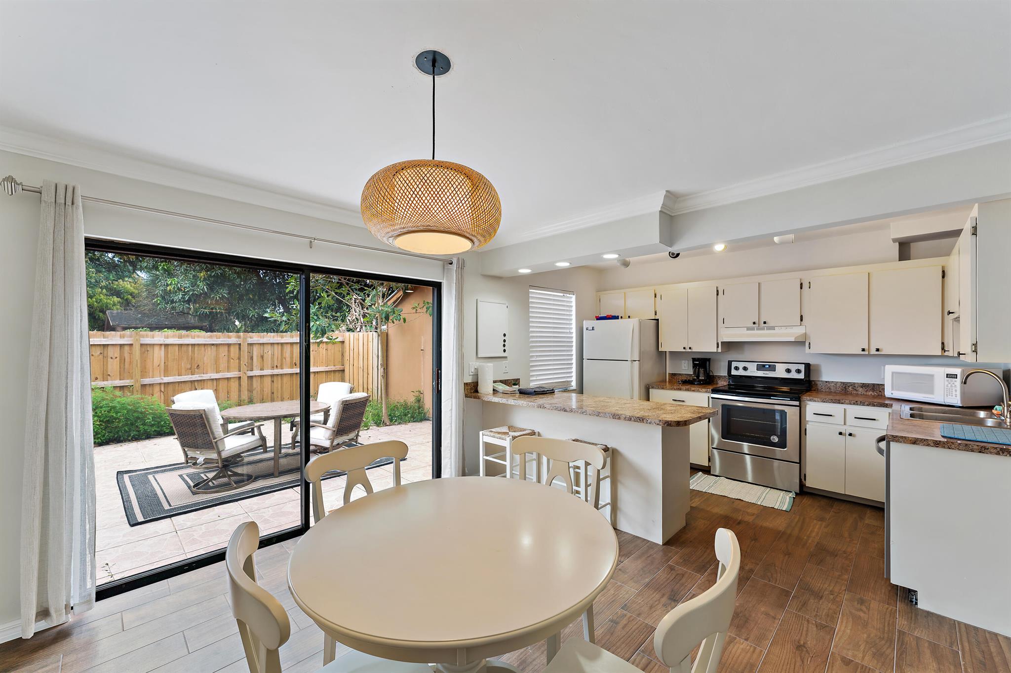 912 Sandtree Drive