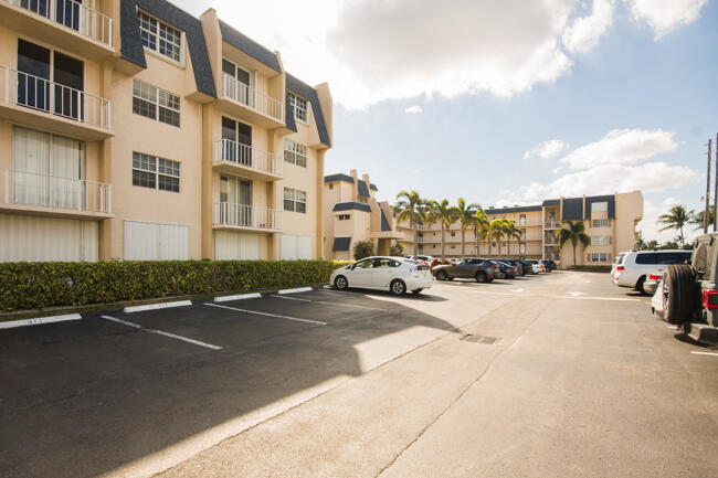 3575 S Ocean Boulevard 408