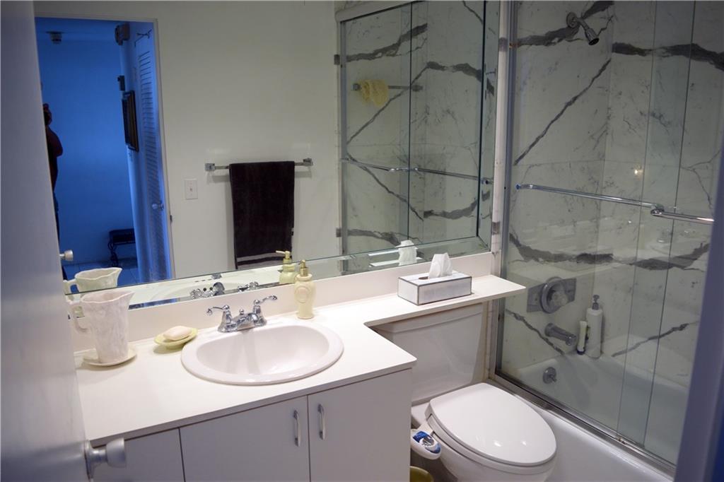 Coral Ridge Towers South - Residential