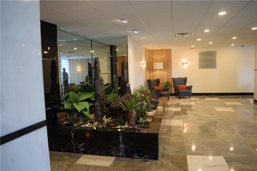 Coral Ridge Towers South - Residential