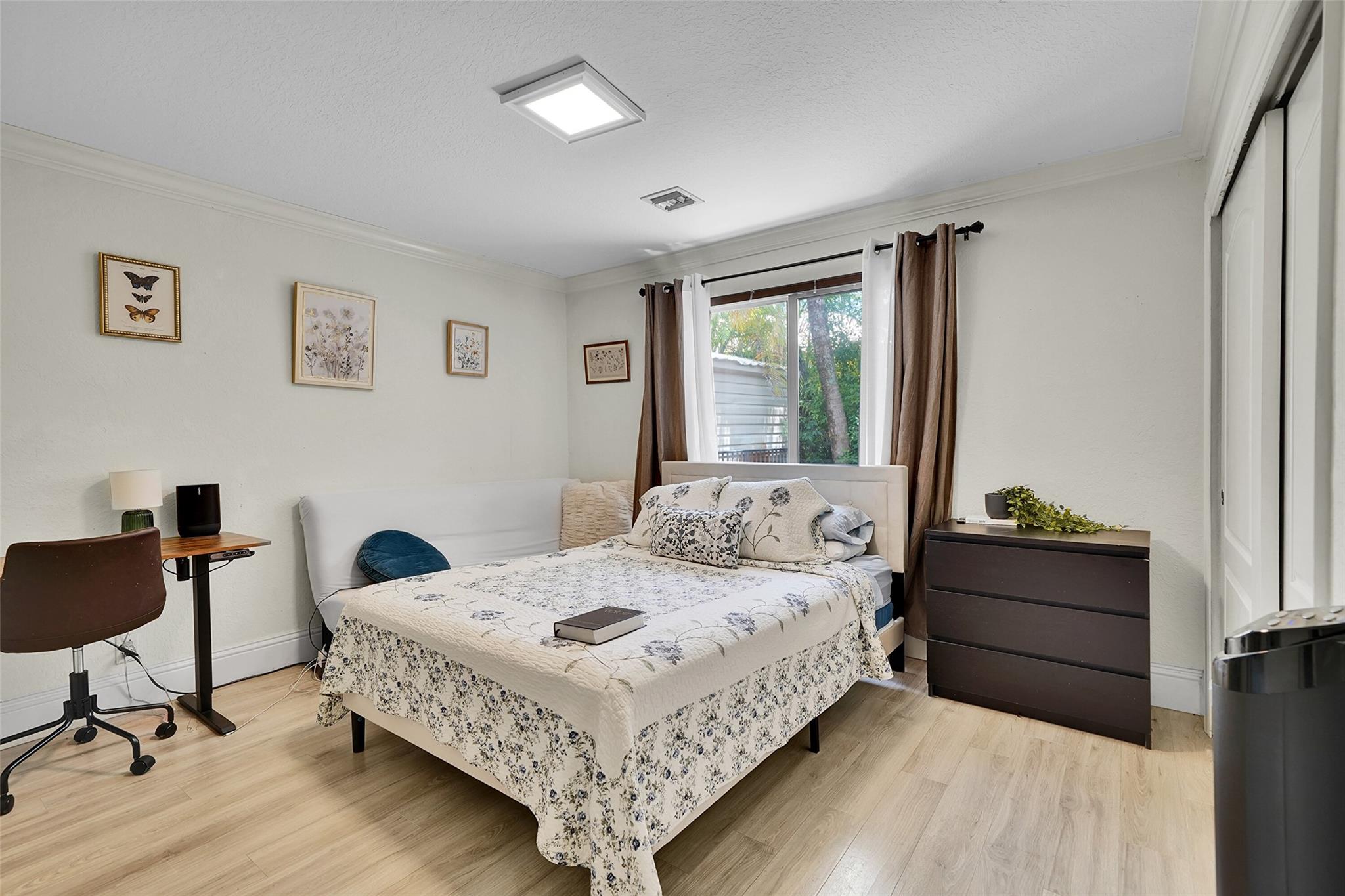 Sunset Lakes One 164-34 B - Residential