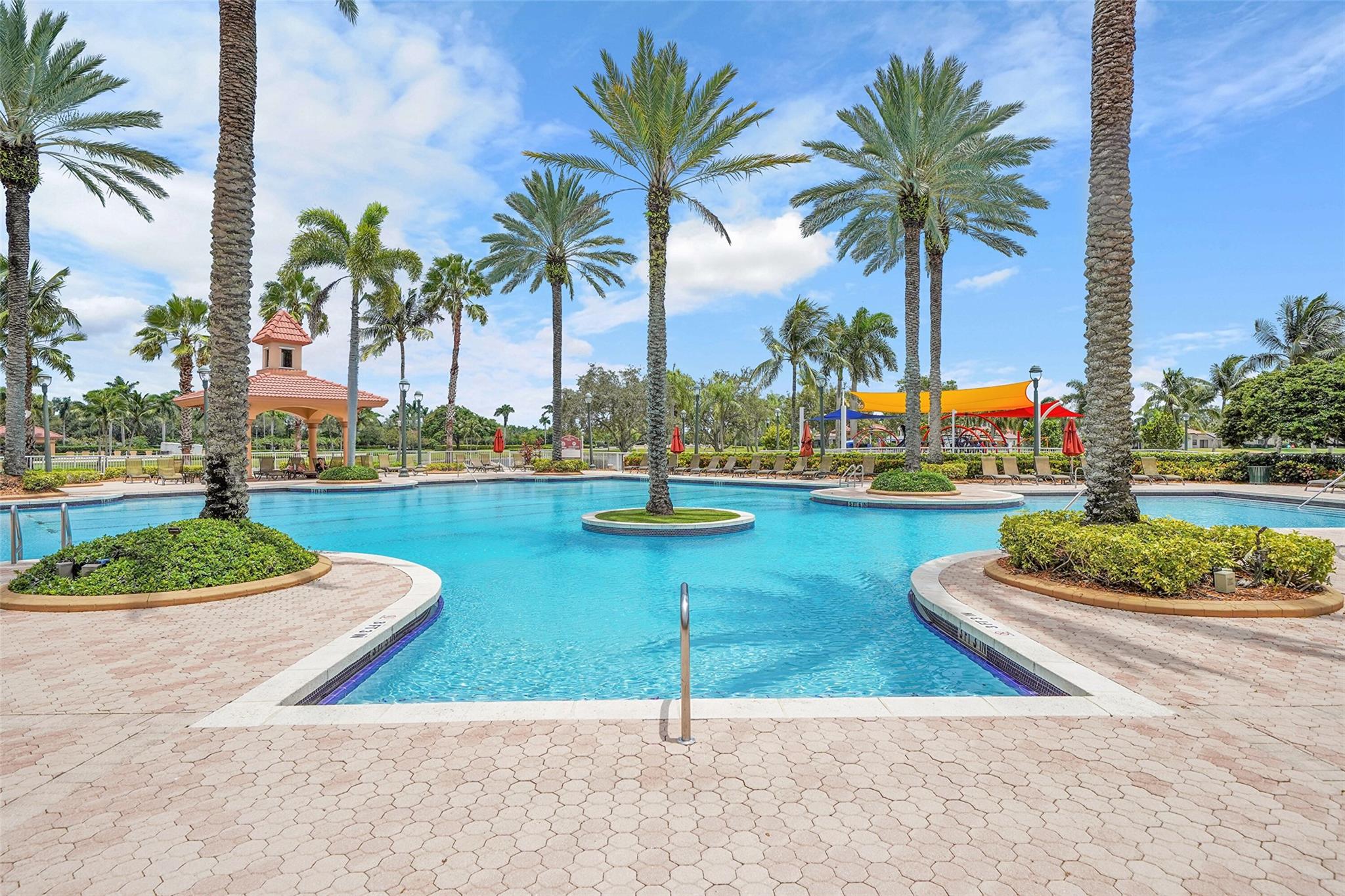 Sunset Lakes One 164-34 B - Residential