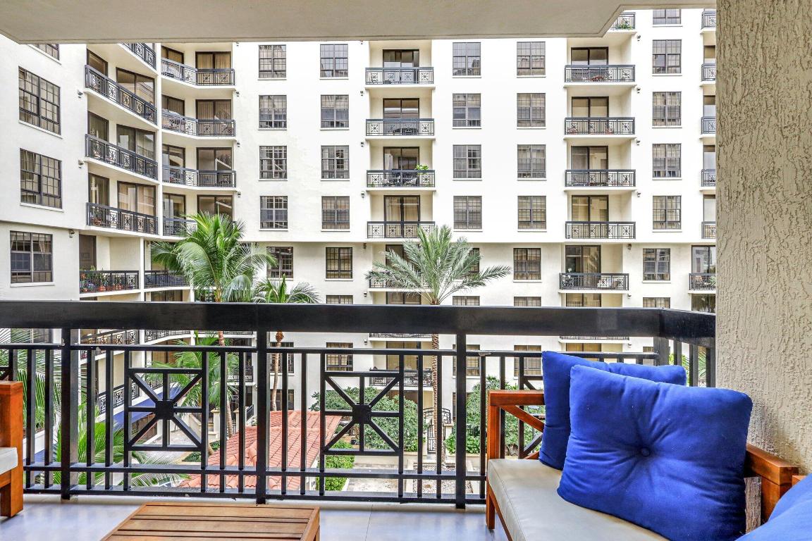 ONE CITY PLAZA CONDO - Residential Lease