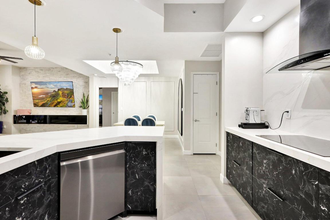 ONE CITY PLAZA CONDO - Residential Lease