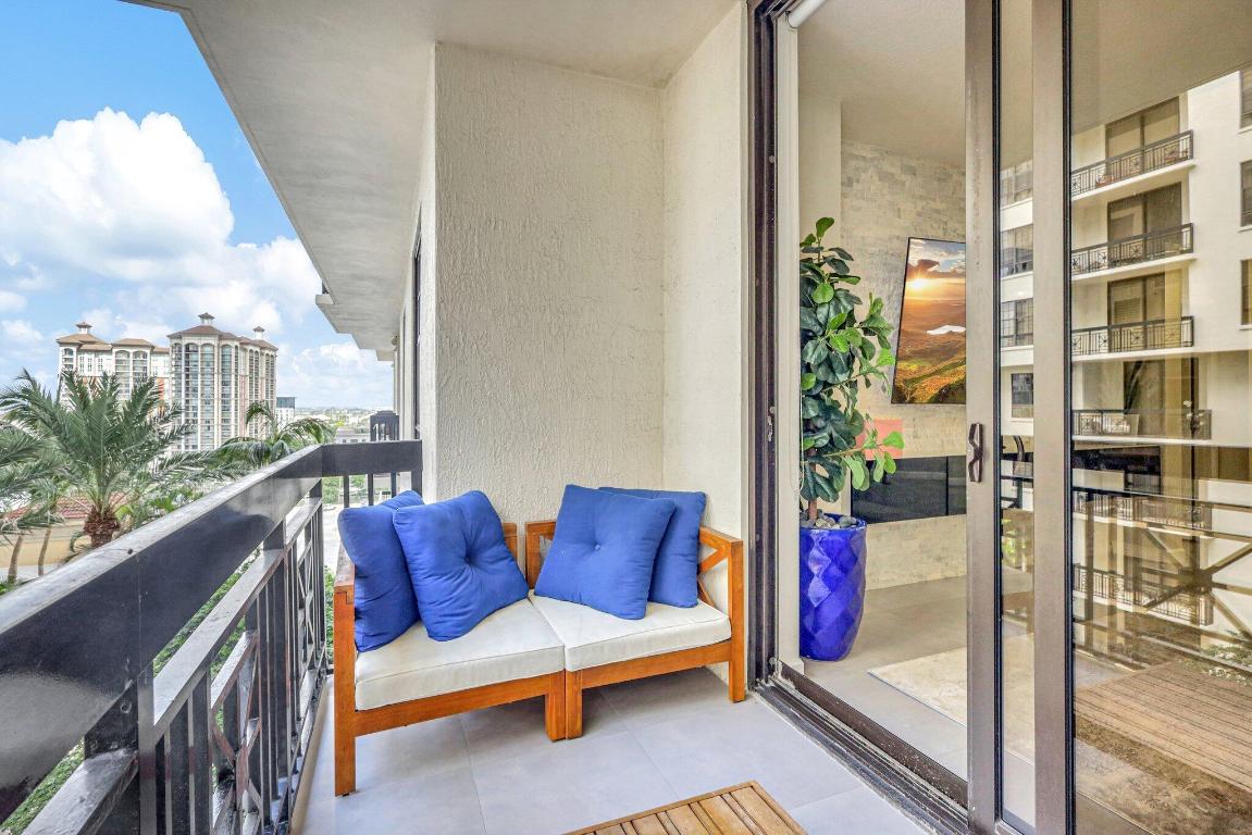 ONE CITY PLAZA CONDO - Residential Lease