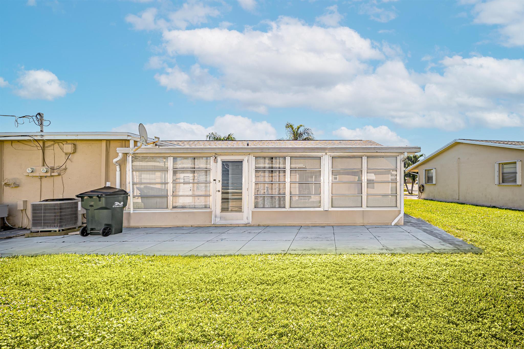 IMPERIAL VILLAS CONDO - Residential Lease