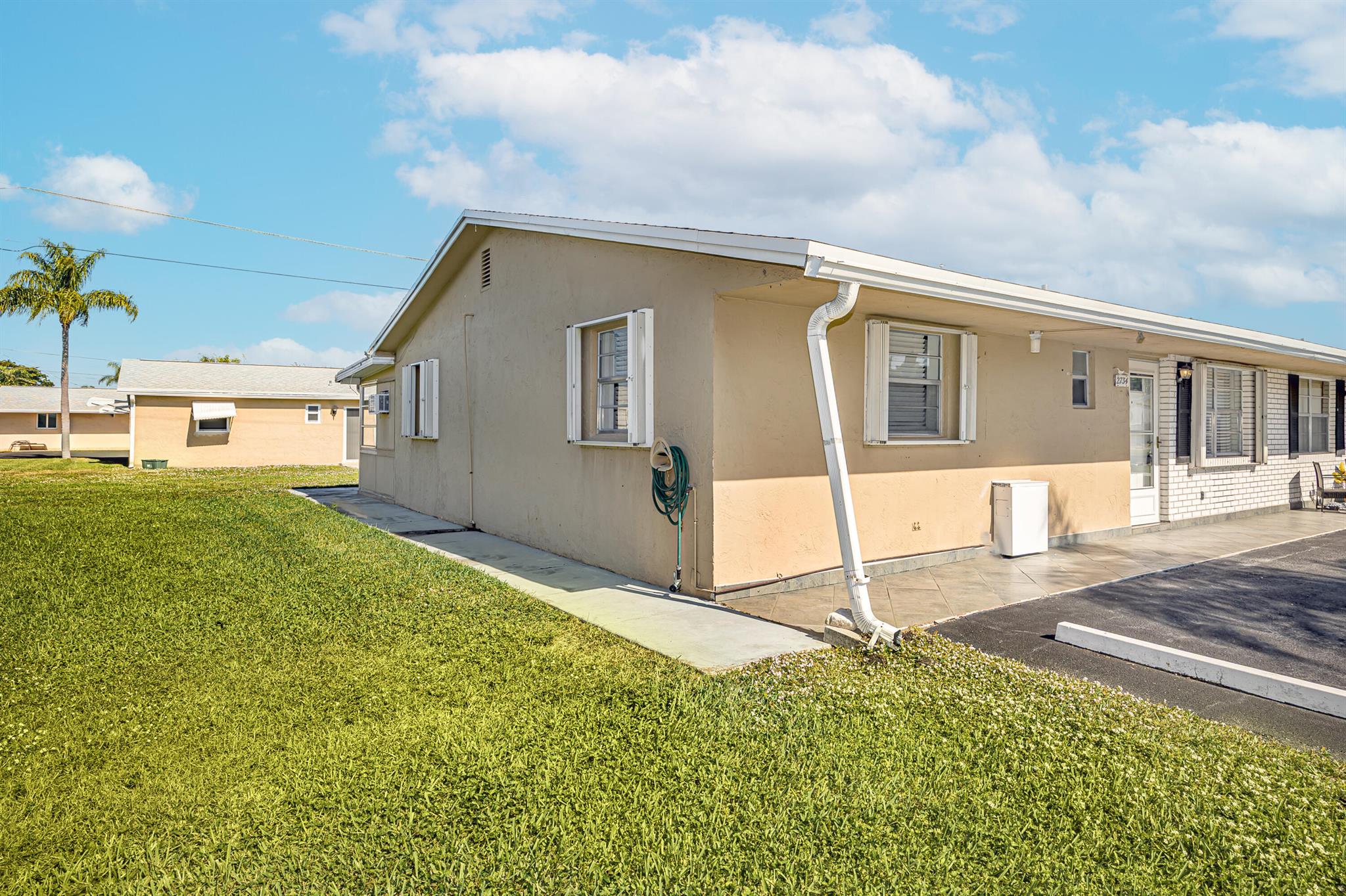 IMPERIAL VILLAS CONDO - Residential Lease