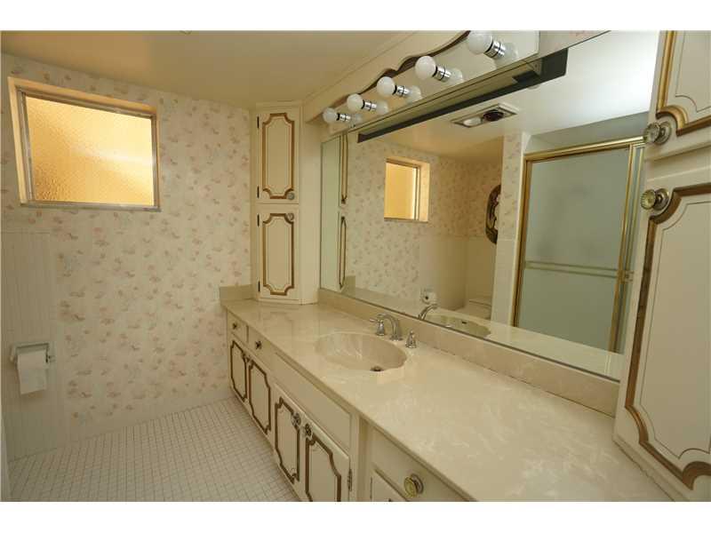 WAYNE HOUSE CONDO - Residential Lease