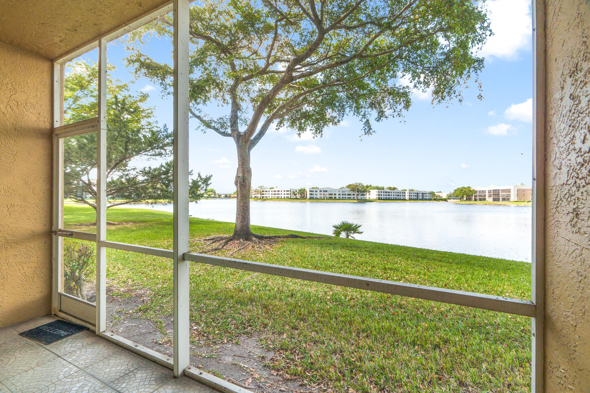 SOUTHAMPTON CONDOMINIUM - Residential