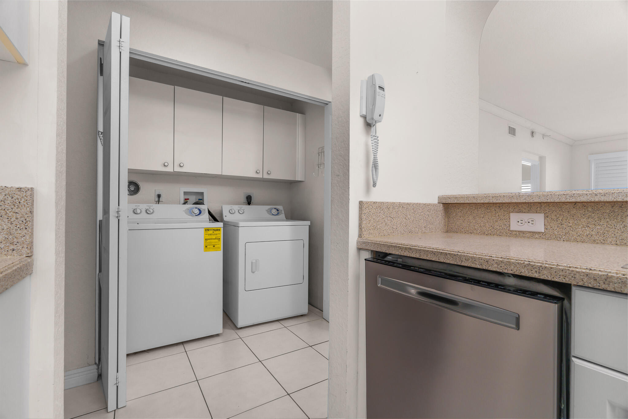 SOUTHAMPTON CONDOMINIUM - Residential