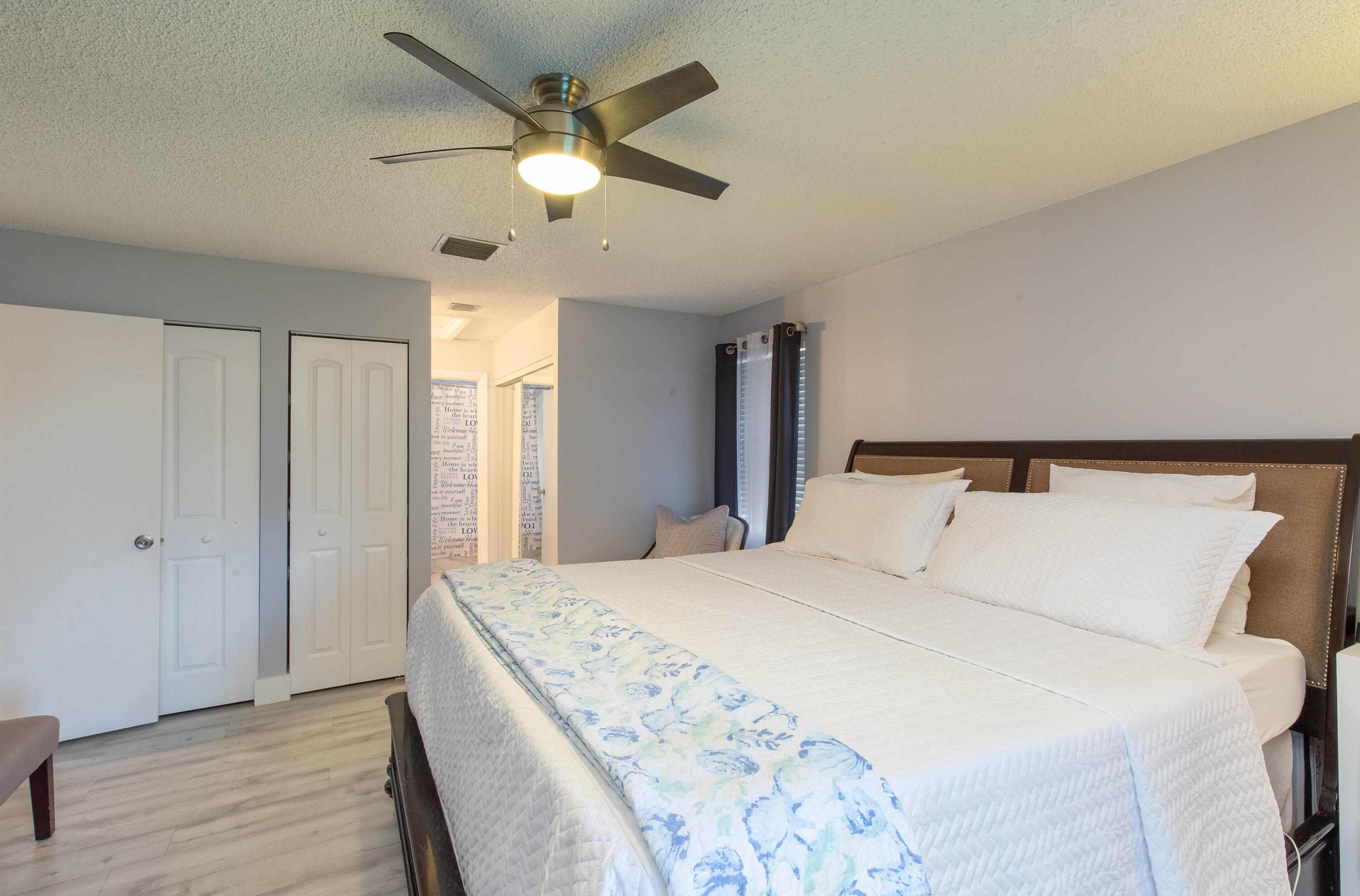 SHEFFIELD WOODS AT WELLINGTON CONDO - Residential