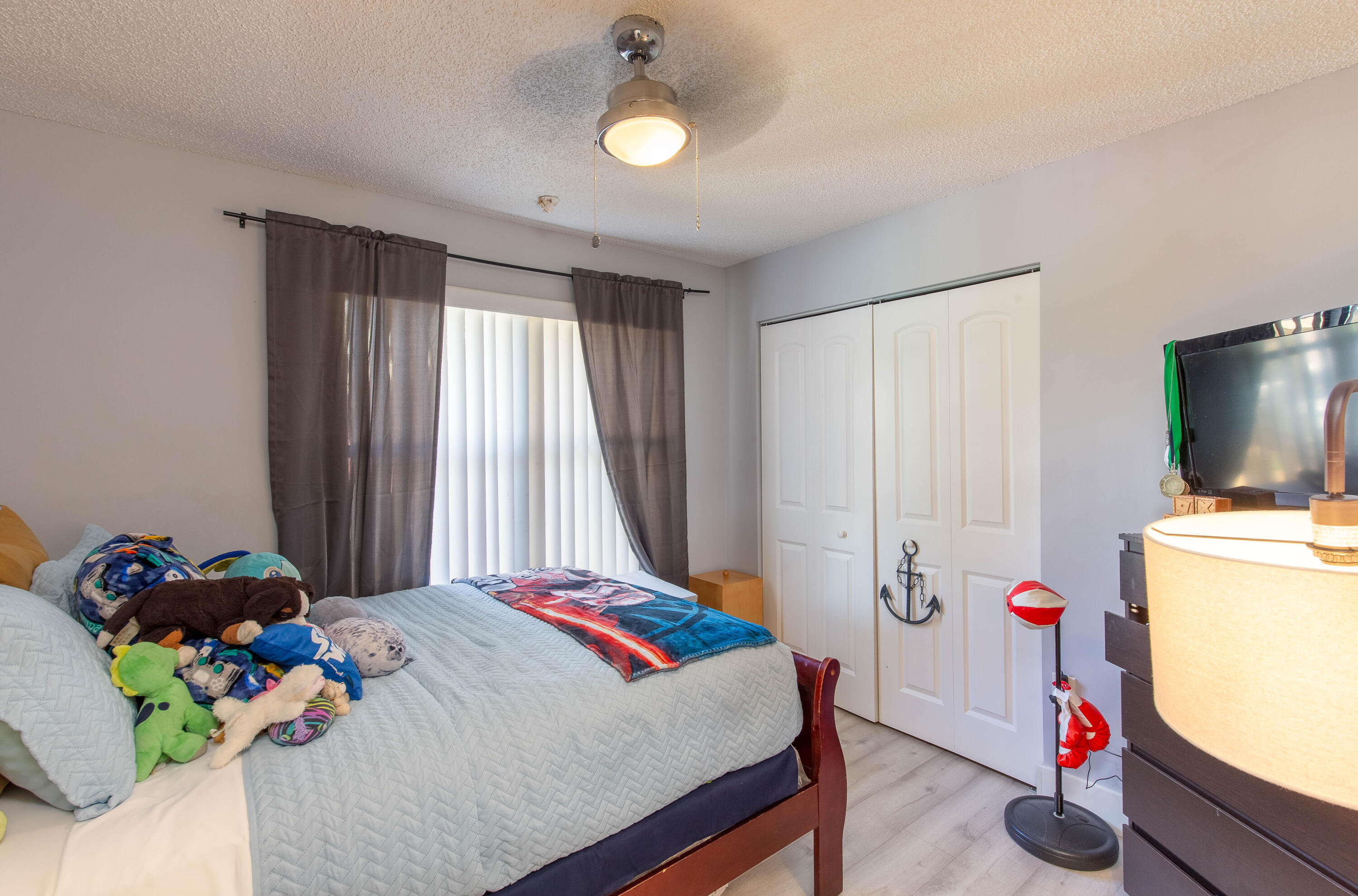 SHEFFIELD WOODS AT WELLINGTON CONDO - Residential