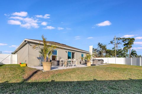 A home in Port St Lucie