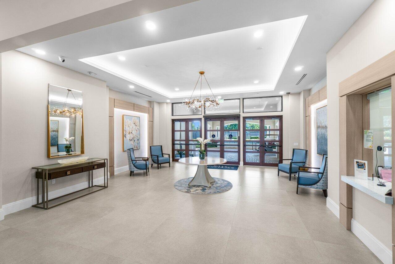 VALENCIA LAKES 3 - Residential