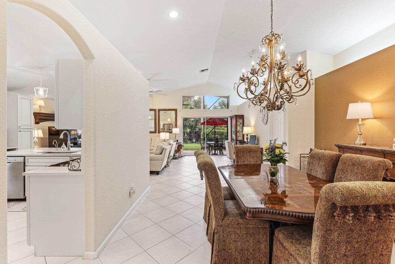 VALENCIA LAKES 3 - Residential