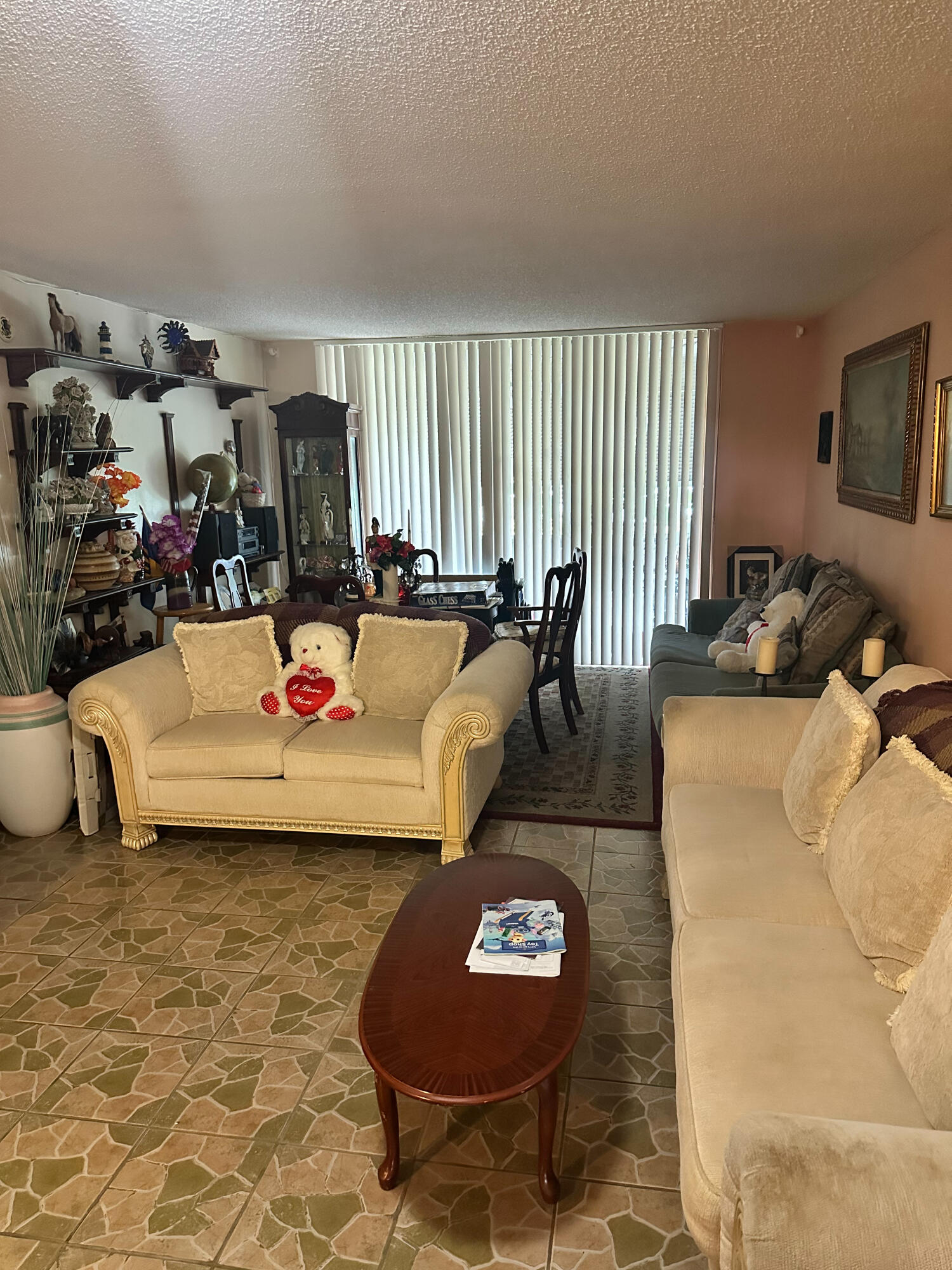 CYPRESS CHASE CONDO NO 3 - Residential