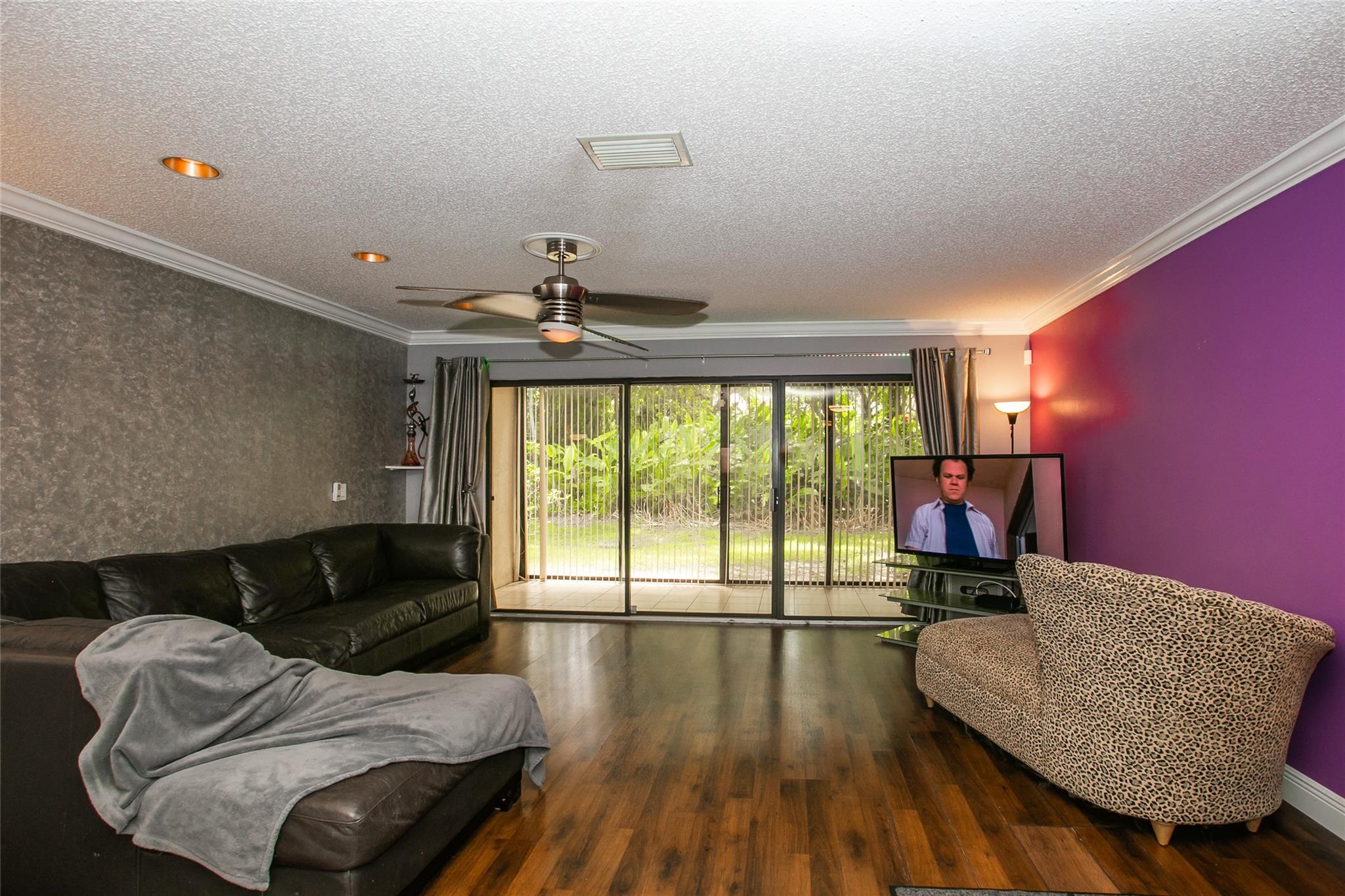 4154 NW 22nd St 4154