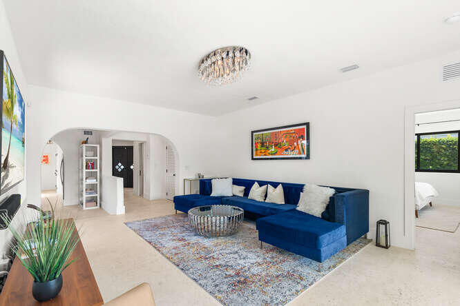 7820 Hawthorne Avenue