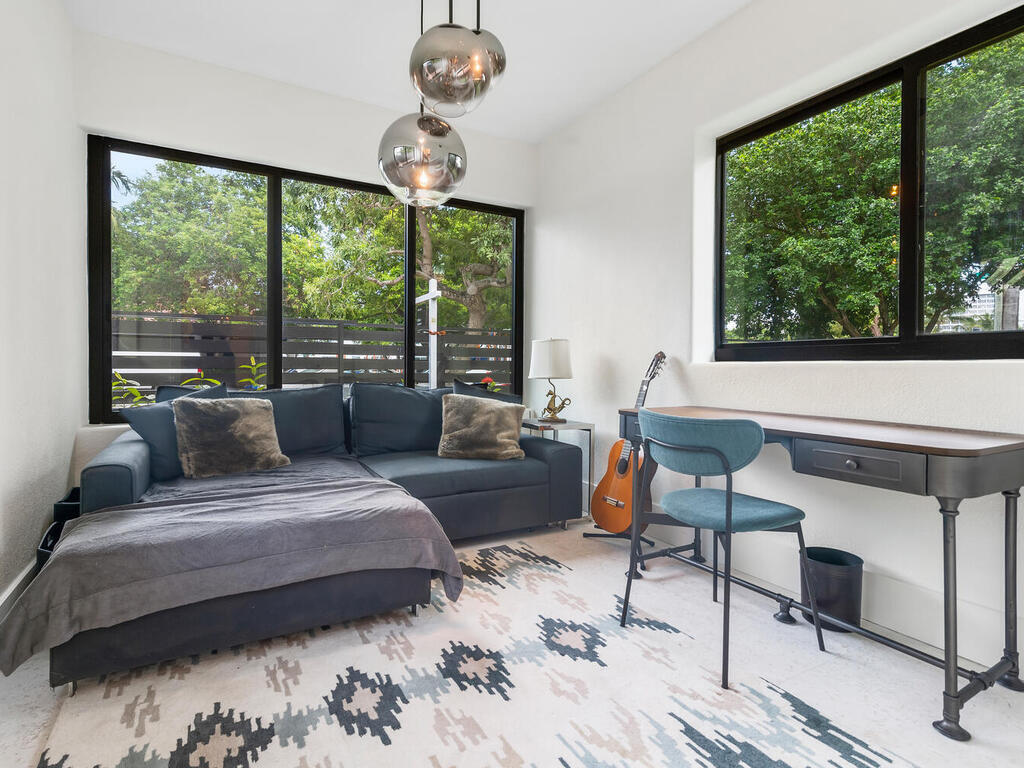 BISCAYNE POINT - Residential