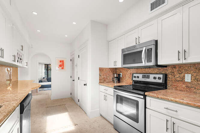 BISCAYNE POINT - Residential