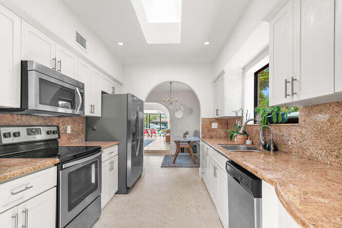 BISCAYNE POINT - Residential