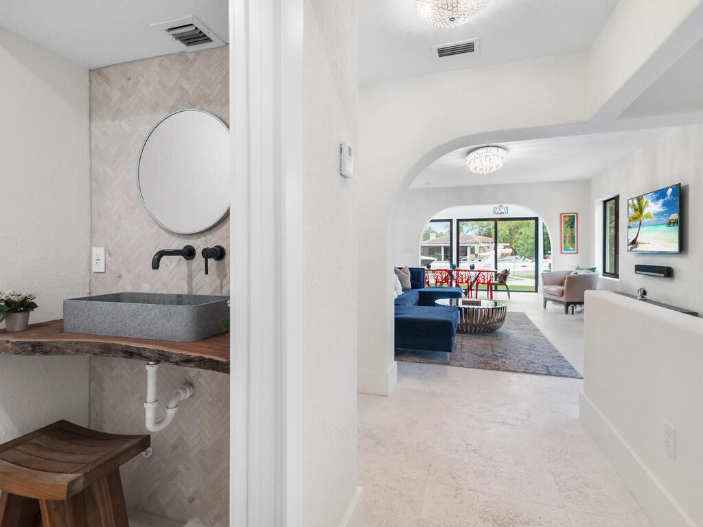 BISCAYNE POINT - Residential